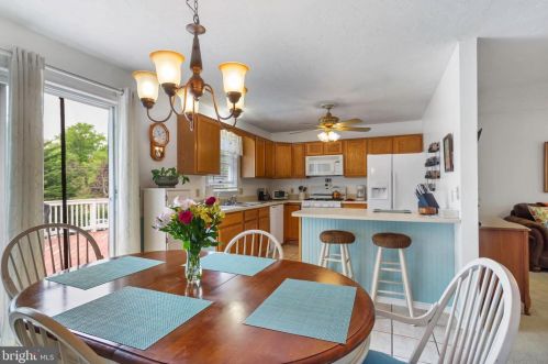 65 Woodland Dr, Shrewsbury PA  17361-1233 exterior