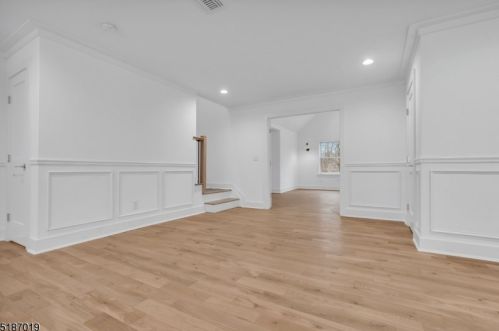 7 Maple St, Chatham Township NJ  07928-1624 exterior