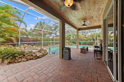 3927 Ruxton Rd, Naples, FL 34116-7319