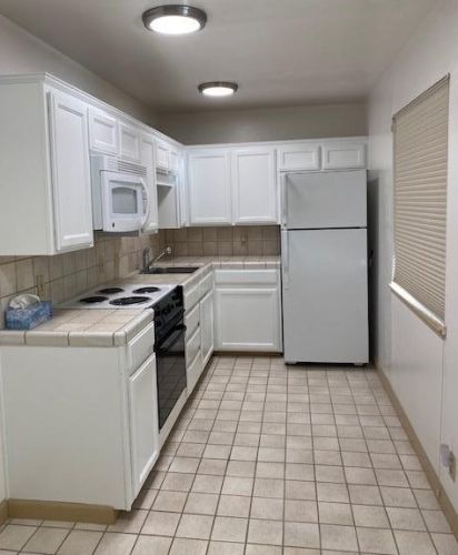 562 Lassen St, Los Altos CA  94022-3910 exterior