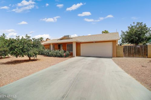 4527 Mountain View Rd, Glendale, AZ 85302-2607