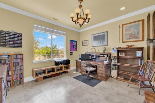 3959 Skyhawk Ln, Vacaville CA  95688-9516 exterior