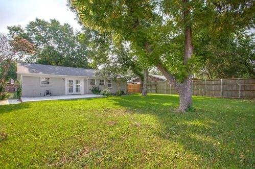 703 Cottonwood Dr, Richardson TX  75080-4715 exterior