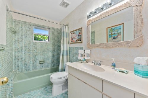 440 Apollo Dr, West Palm Beach FL  33408-2004 exterior