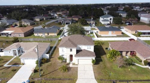 825 Massy Ct, Kissimmee FL 34759-3853 exterior
