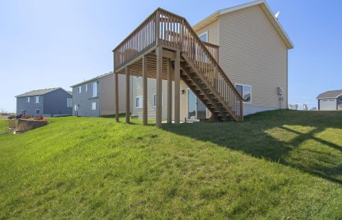 1664 34th St, Sauk Rapids, MN 56379