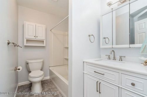 90 Rita Ln, Jackson Twp NJ  08527-2367 exterior