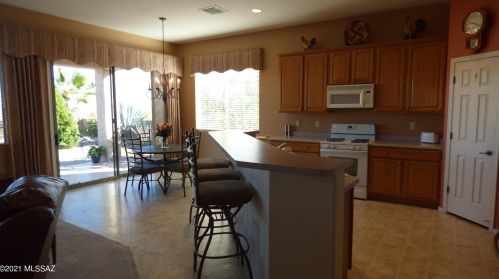 1002 Mtn Stone Dr, Green Valley AZ 85614-5986 exterior