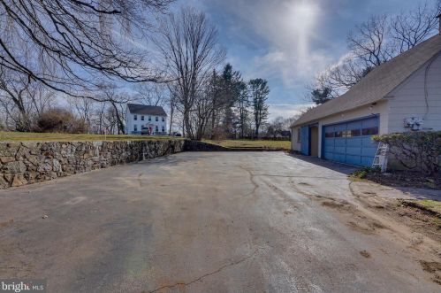 129 Township Line Rd, Norristown PA  19403-4352 exterior