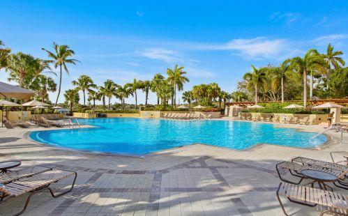 1107 Vintner Blvd, West Palm Beach, FL 33410-1534