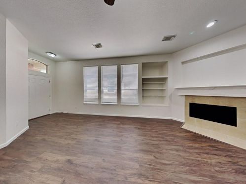 2313 Highland Crossing Dr, Conroe TX  77304-6803 exterior