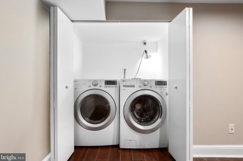 110 Madison Ave, Fredericksburg VA  22405-2527 exterior