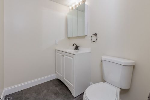 9 Natale Dr, Sparta NJ  07871-3032 exterior