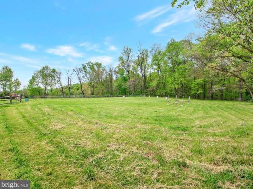 251 Bancroft Rd, Kennett Sq PA  19348-2292 exterior