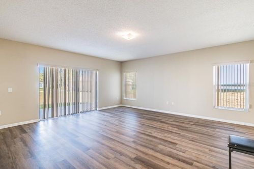 200 Albany Dr, Kissimmee FL 34758-2204 exterior