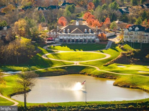 18506 Pelicans Nest Way, Leesburg VA  20176-3963 exterior