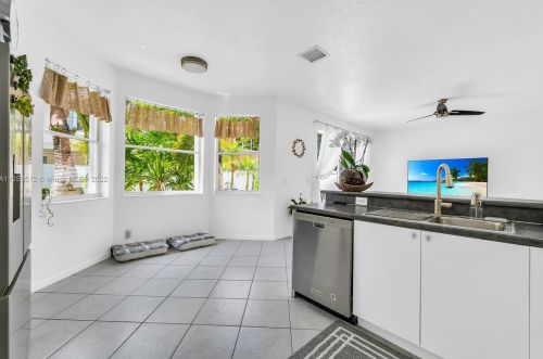 15042 20th St, Hollywood FL  33027-4363 exterior