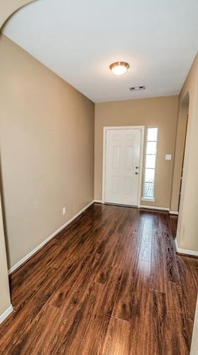 3105 Trail Dr, Pearland, TX 77584-1833