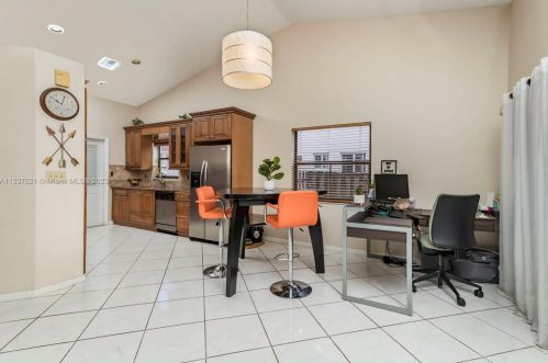 216 9th St, Dania Beach FL  33004-4439 exterior