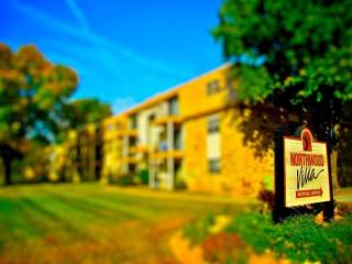 915 County Road D, Saint Paul MN  55109-5289 exterior