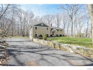 108 Rock Rd, Ridgefield, CT 06877-2321