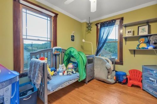 2620 10th Ave, Beaver Falls PA  15010-3711 exterior