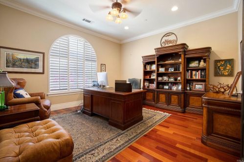 6070 Vine St, Vacaville CA  95688-8724 exterior