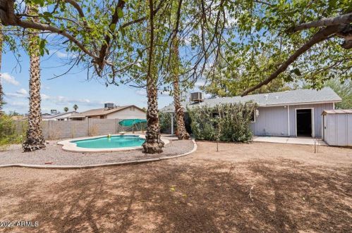 2804 Pennington Dr, Chandler, AZ 85224-1860