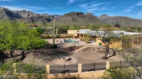 5365 Webster St, Tucson, AZ 85750-9633