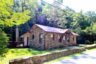 908 Carson Springs Rd, Newport, TN 37821-7375