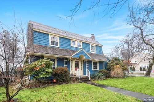 930 Garrison Ave, Teaneck, NJ 07666-2652