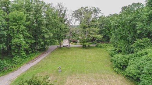 16 Fordway Rd, Raymond NH  03077-2459 exterior