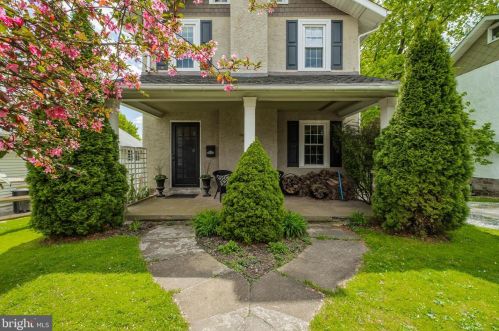 8 Franklin Ave, Flourtown, PA 19031-2006