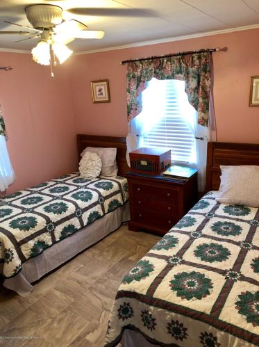 739 20th Ave, Belmar, NJ 07719-2924