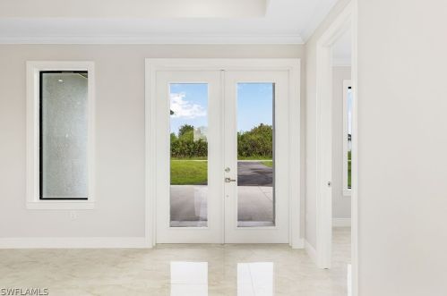 4768 40th St, Naples, FL 34120-3279