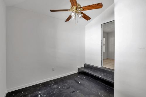5461 43rd Ter, Saint Petersburg FL  33714-3624 exterior