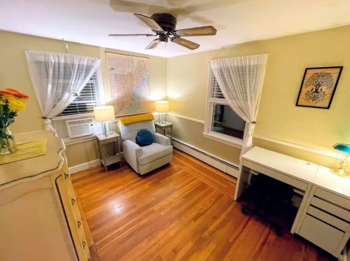 31 Crest Ave, Lincoln RI  02865-3024 exterior