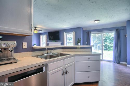 90 Cragmoor Rd, York Haven PA  17370-9050 exterior