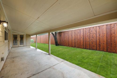 2017 Jennifer Ct, Carrollton TX 75007-3528 exterior