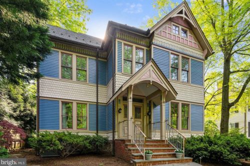 3115 Foxhall Rd, Washington, DC 20016-3432