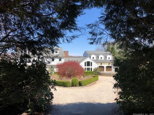 28 Leavenworth Rd, Woodbury CT  06798-1931 exterior