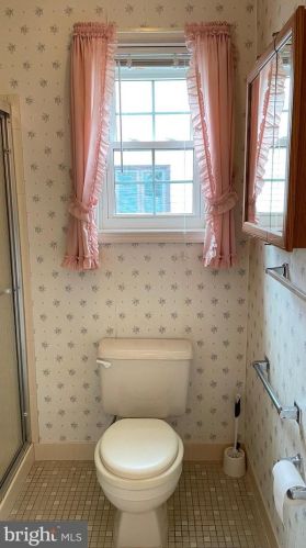 11 Cottage Ln, Columbus NJ  08022-1060 exterior