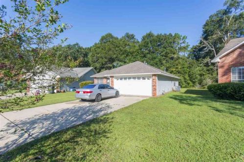619 Desert Oak Dr, Pensacola, FL 32514-7224