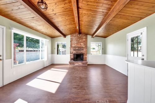 44035 Cedar Ave, Lancaster CA  93534-4422 exterior