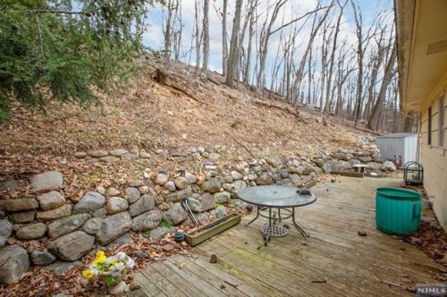 29 Ramapo Hills Blvd, Oakland NJ  07436-3906 exterior