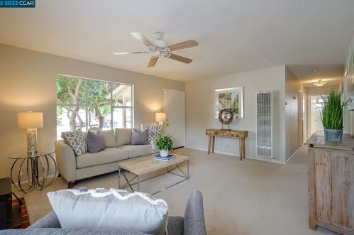 5500 Nebraska Dr, Concord, CA 94521-4007