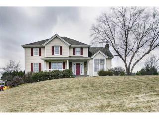 500 Burkes Dr, Moon Twp, PA 15108-3478