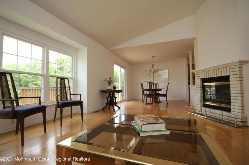 1 Redwood Dr, Tinton Falls NJ  07712-8711 exterior