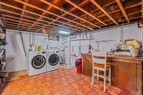 48 Patton Dr, East Brunswick NJ  08816-1130 exterior