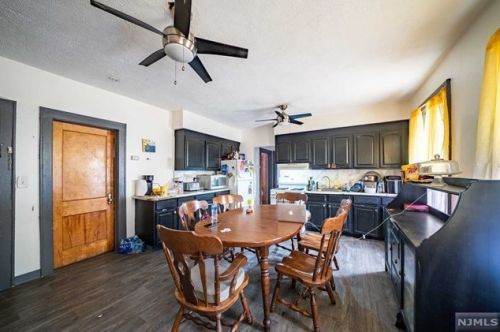 69 Macarthur Ave, Outwater NJ  07026-1520 exterior